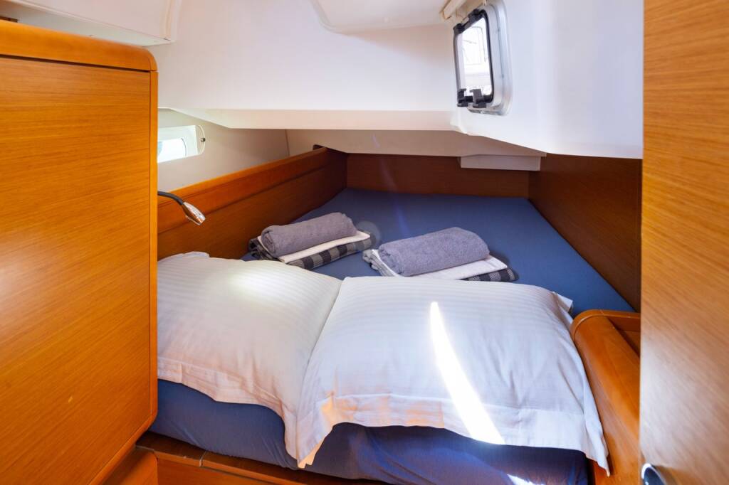 Sailing yacht Sun Odyssey 439 Kalypso