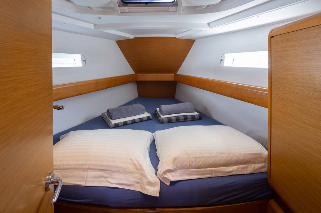 Sailing yacht Sun Odyssey 439 Kalypso
