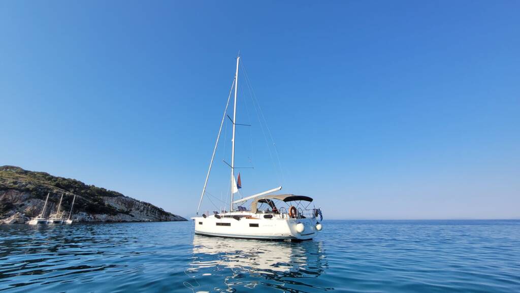 Sailing yacht Sun Odyssey 440 Loleta