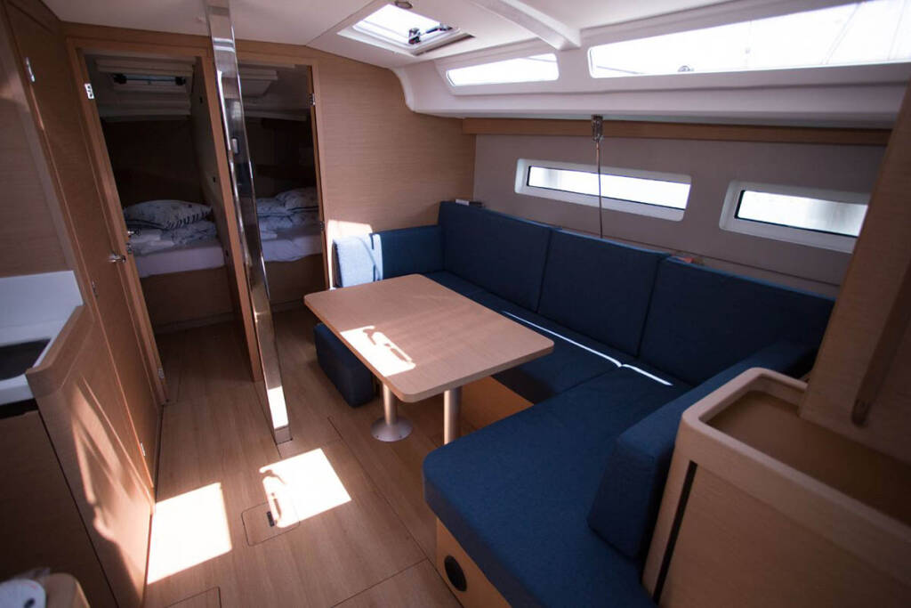 Sailing yacht Sun Odyssey 440 La Baavca 588/2025