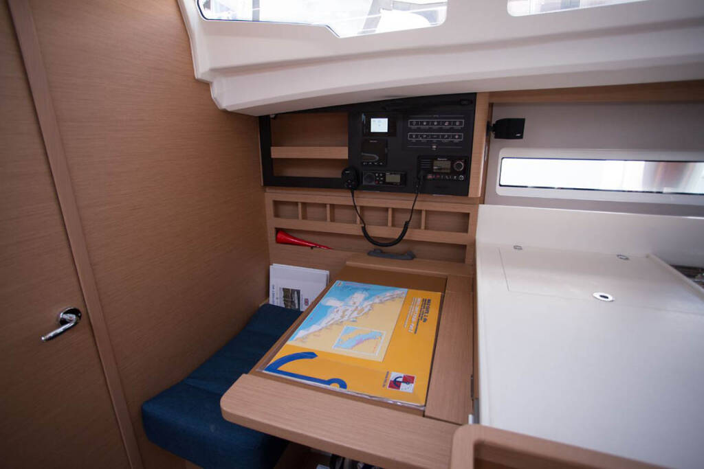 Sailing yacht Sun Odyssey 440 La Baavca 588/2025