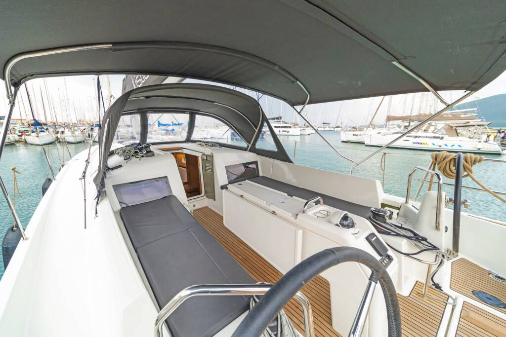 Segelyachten Sun Odyssey 440 Mike Charlie