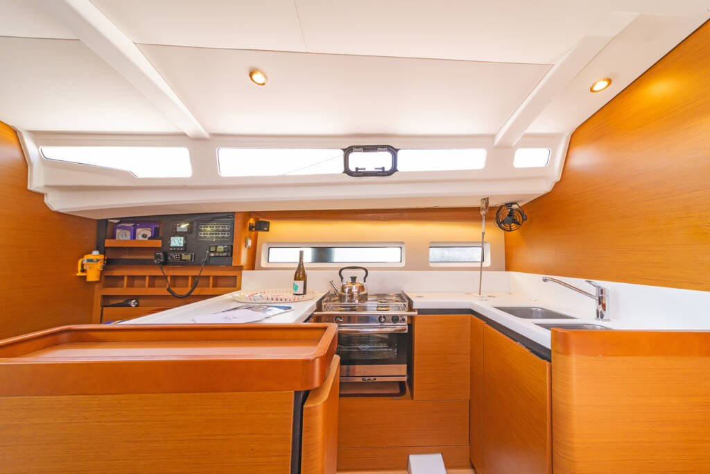 Segelyachten Sun Odyssey 440 Mike Charlie