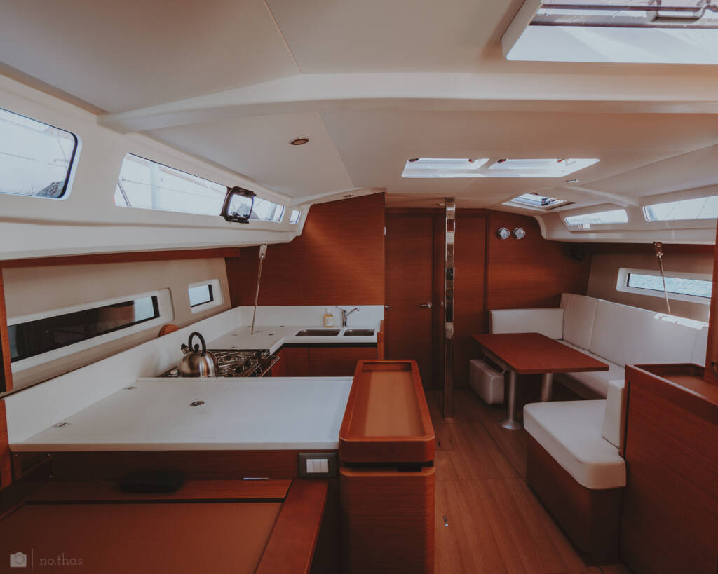 Sailing yacht Sun Odyssey 440 Eleni