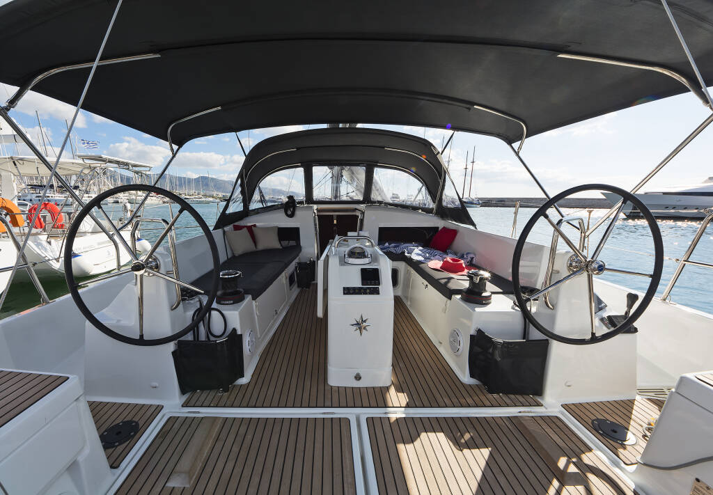 Sailing yacht Sun Odyssey 440 Dory