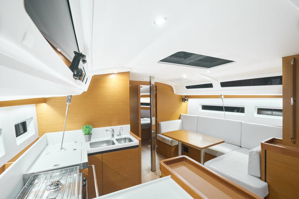 Sailing yacht Sun Odyssey 440 Nymeria