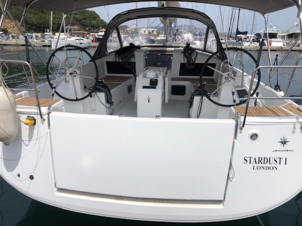 Sailing yacht Sun Odyssey 440 Stardust