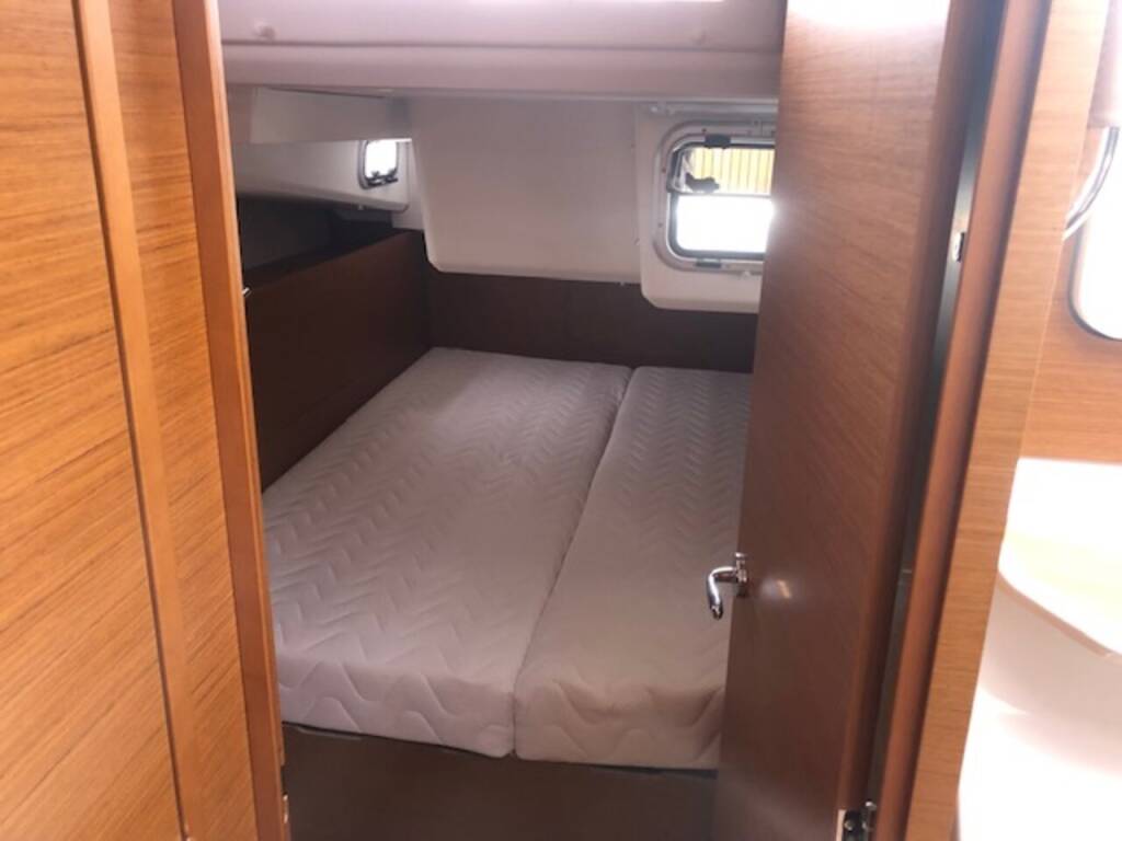 Sailing yacht Sun Odyssey 440 Stardust