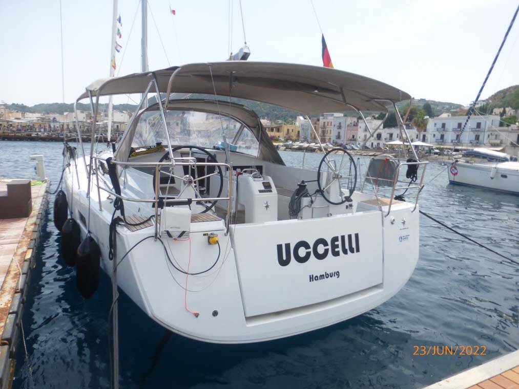 Sailing yacht Sun Odyssey 440 Uccelli