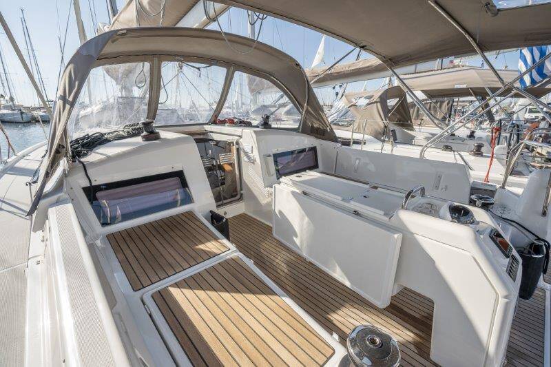 Sailing yacht Sun Odyssey 440 Almyra 440