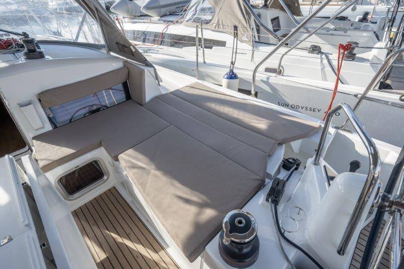 Sailing yacht Sun Odyssey 440 Almyra 440