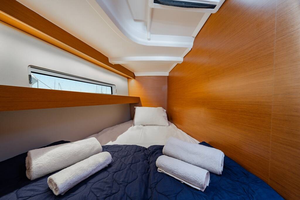 Sailing yacht Sun Odyssey 440 Amorgos