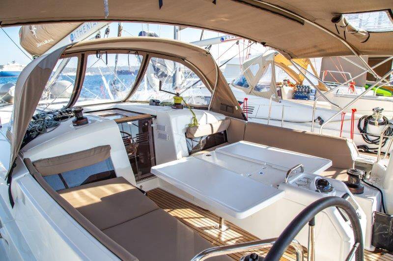 Sailing yacht Sun Odyssey 440 Apostolis