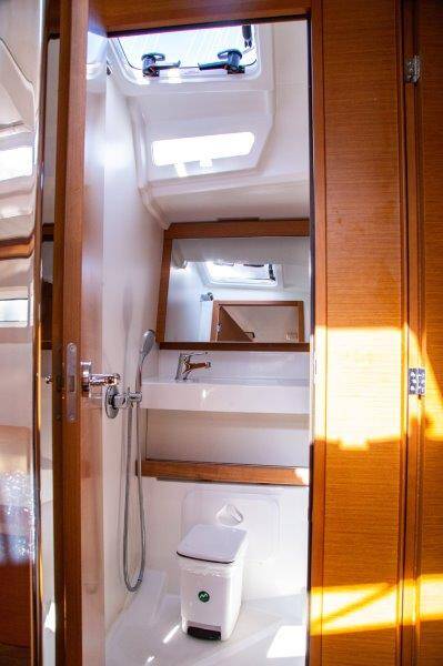 Sailing yacht Sun Odyssey 440 Apostolis