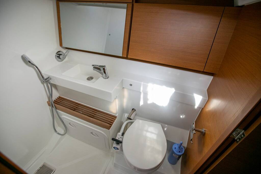 Sailing yacht Sun Odyssey 440 Homesick George