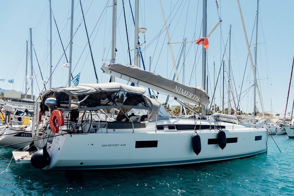 Sailing yacht Sun Odyssey 440 Nimertis