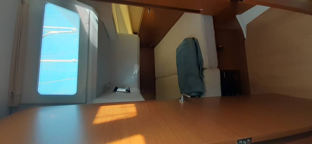 Sailing yacht Sun Odyssey 440 ECONOMY