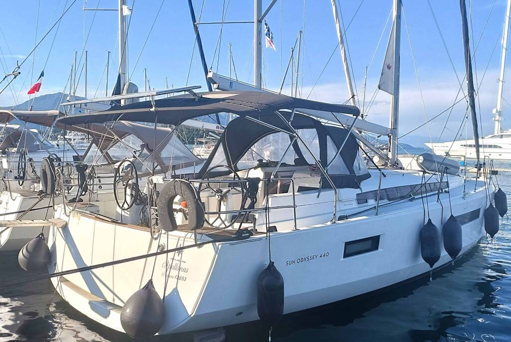Sailing yacht Sun Odyssey 440 ECONOMY