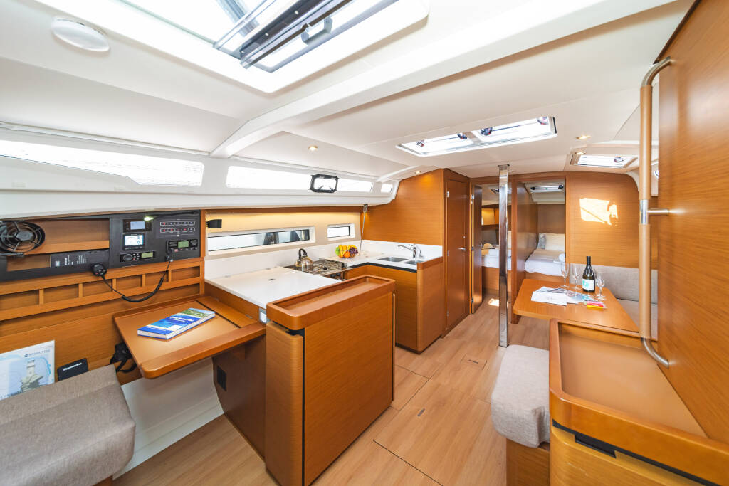 Segelyachten Sun Odyssey 440 Esperos