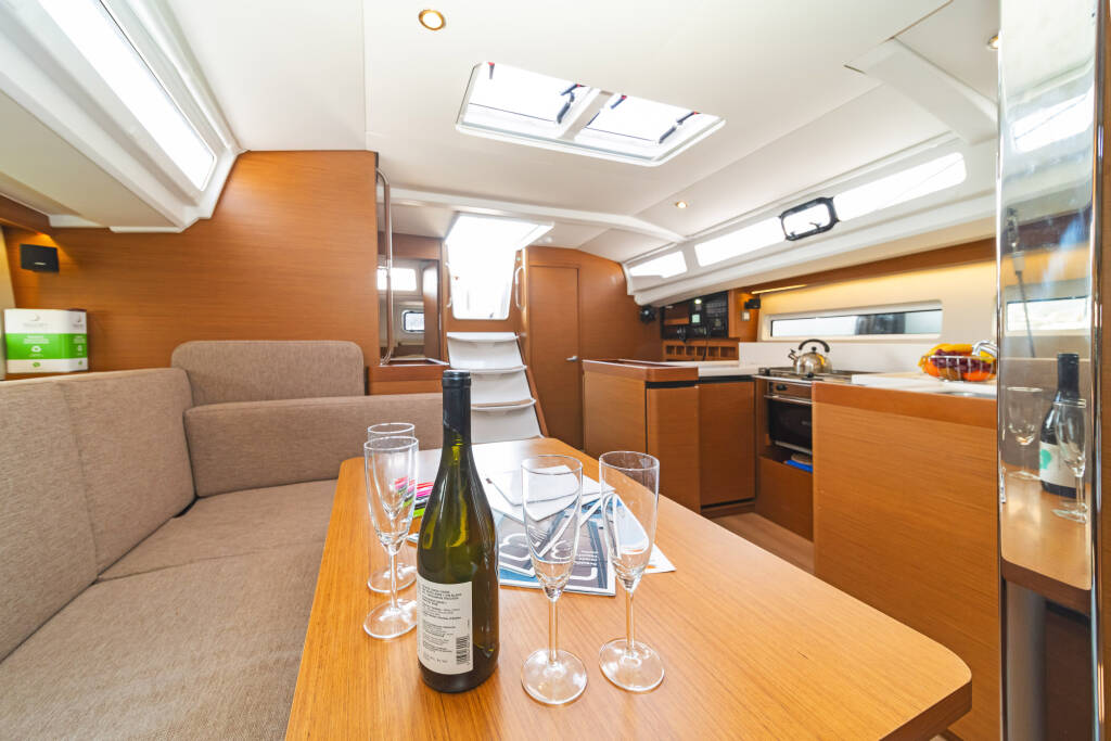 Segelyachten Sun Odyssey 440 Esperos