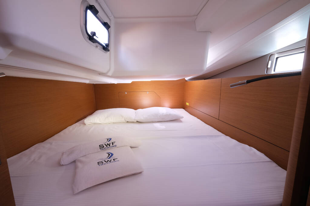 Sailing yacht Sun Odyssey 440 Roma