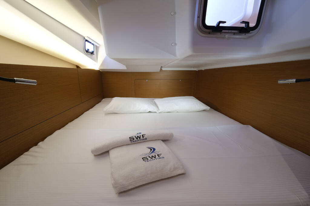 Sailing yacht Sun Odyssey 440 Roma