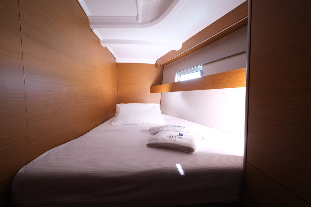 Sailing yacht Sun Odyssey 440 Roma