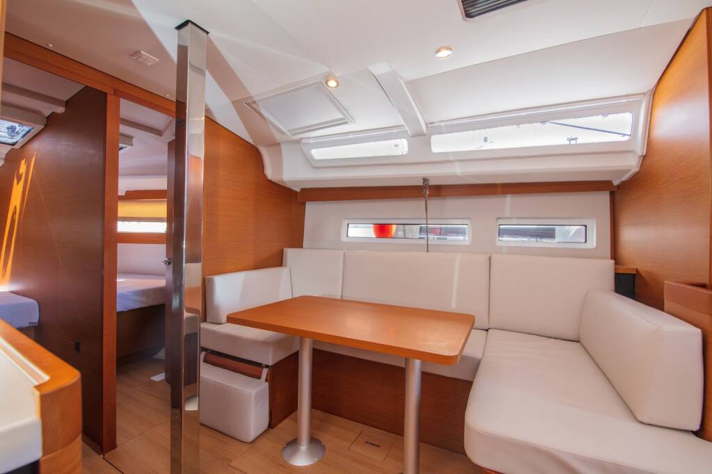 Sailing yacht Sun Odyssey 440 White Rabbit