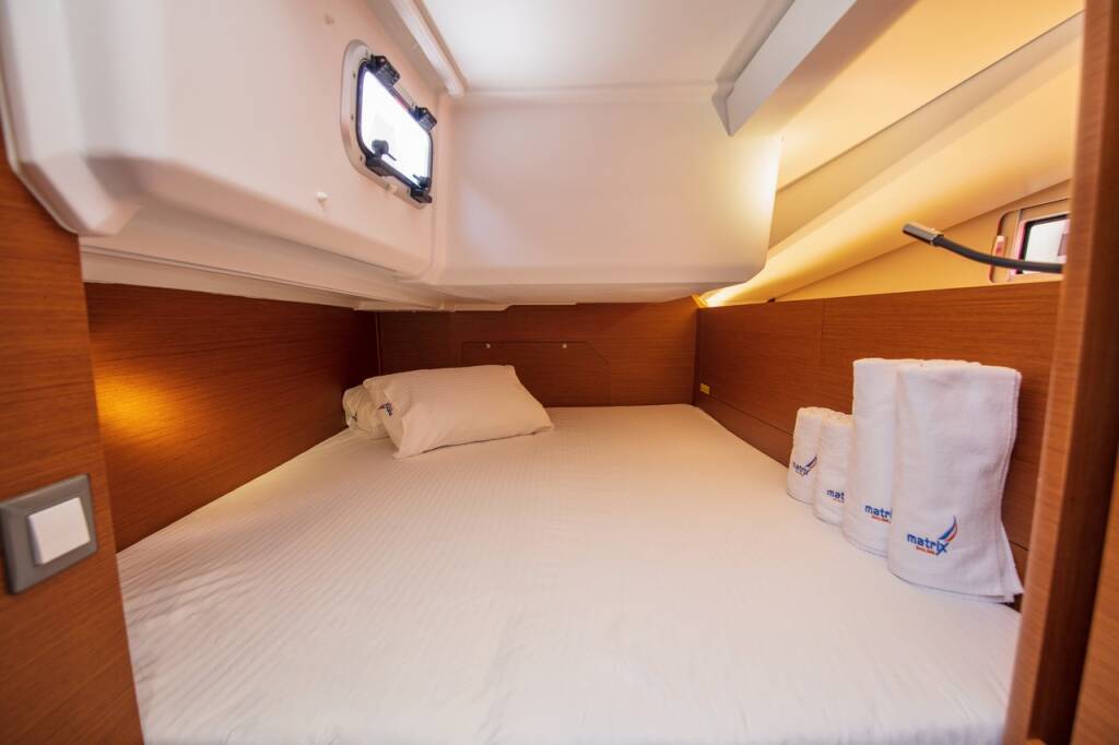 Sailing yacht Sun Odyssey 440 White Rabbit