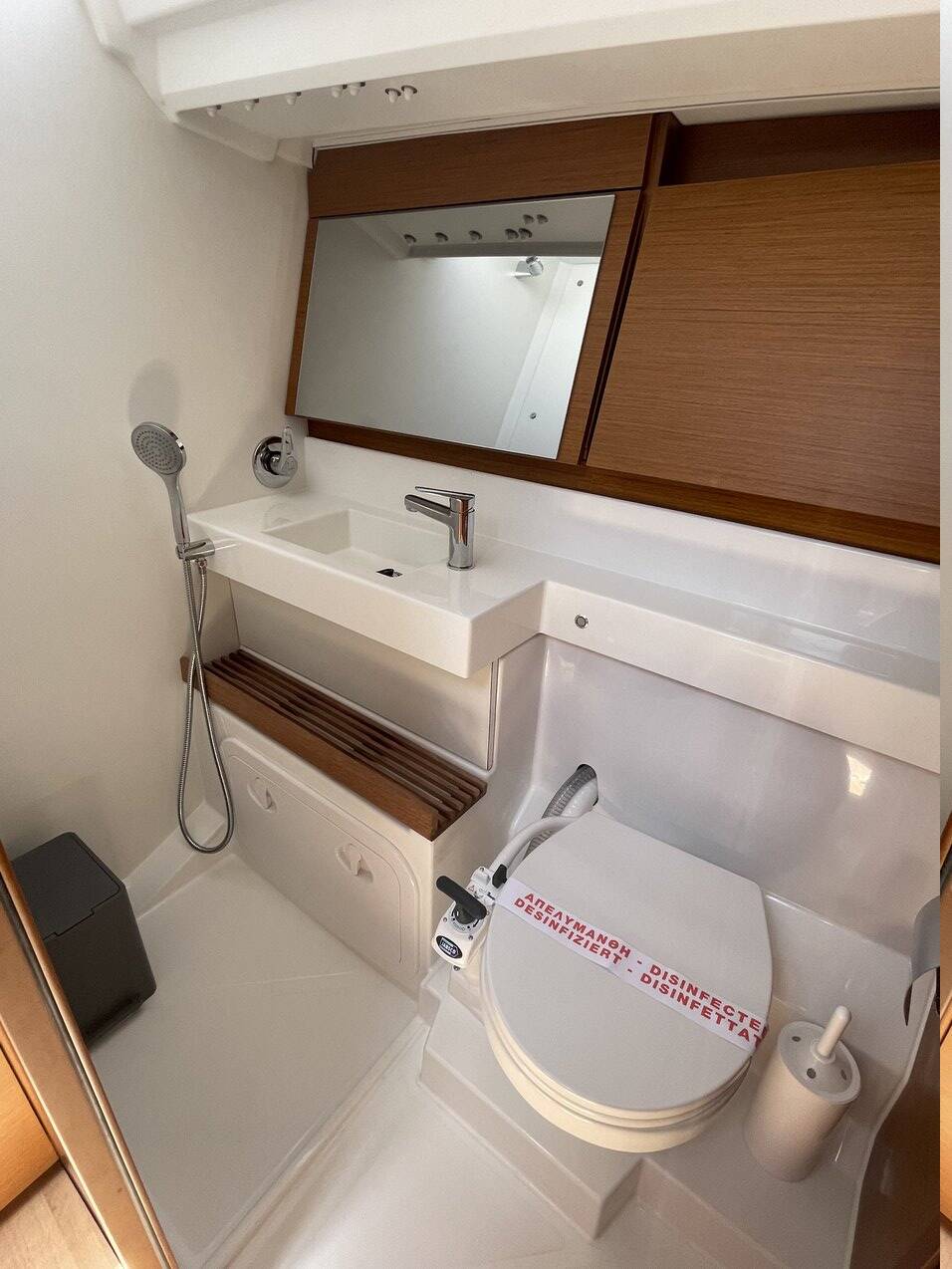 Sailing yacht Sun Odyssey 440 Ecstasea