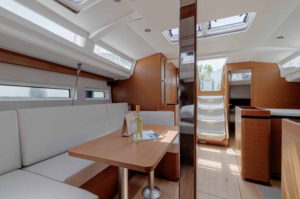 Segelyachten Sun Odyssey 440 Mystic Blue