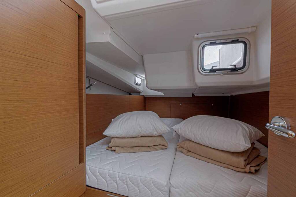 Segelyachten Sun Odyssey 440 Mystic Blue