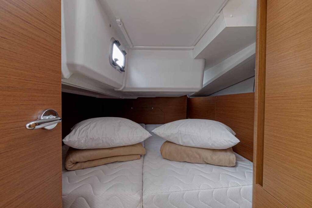 Segelyachten Sun Odyssey 440 Mystic Blue