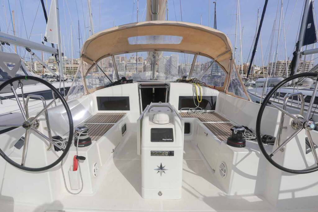 Sailing yacht Sun Odyssey 440 Lazy River