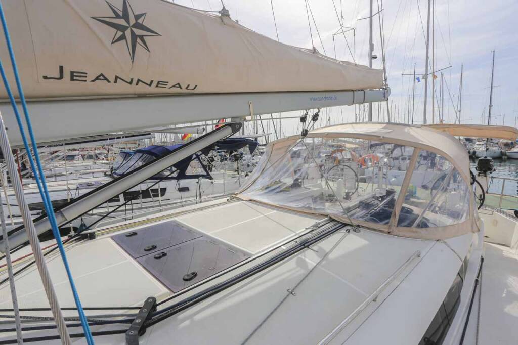 Sailing yacht Sun Odyssey 440 Lazy River