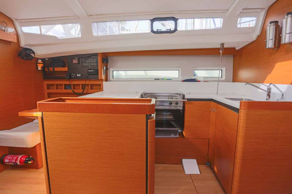 Sailing yacht Sun Odyssey 440 Lazy River