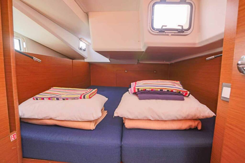 Sailing yacht Sun Odyssey 440 Lazy River