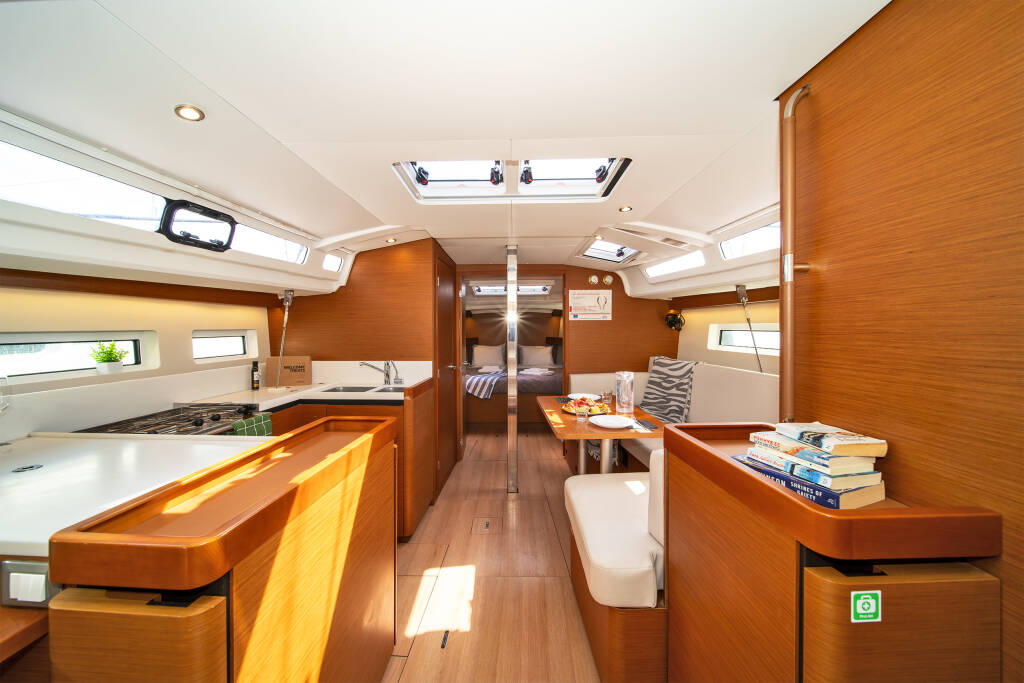 Segelyacht Sun Odyssey 440 Navillera