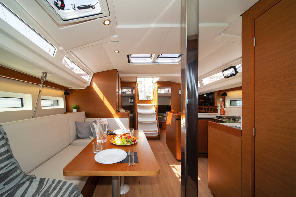 Segelyacht Sun Odyssey 440 Navillera