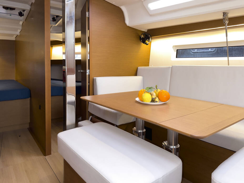 Segelyachten Sun Odyssey 440 tam elli