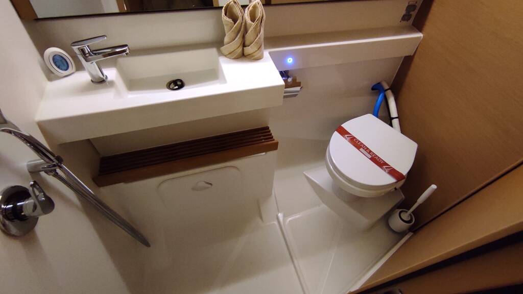 Sailing yacht Sun Odyssey 440 Koala II