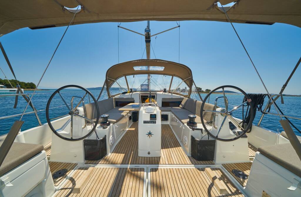 Sailing yacht Sun Odyssey 440 Lucia II