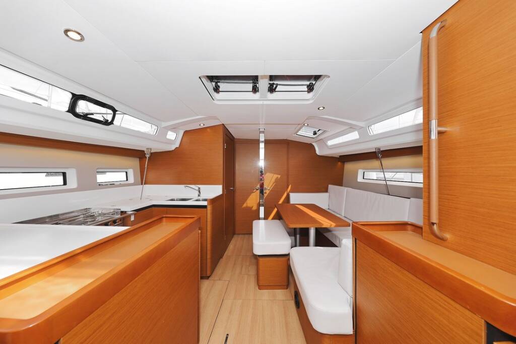 Segelyachten Sun Odyssey 440 Waka