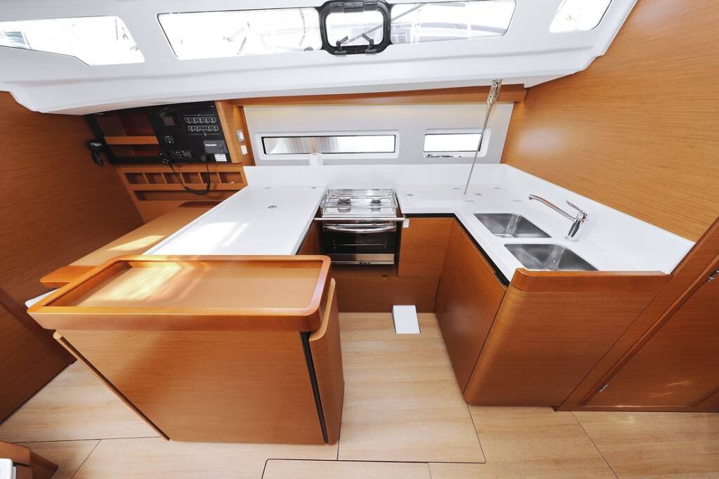 Segelyachten Sun Odyssey 440 Waka