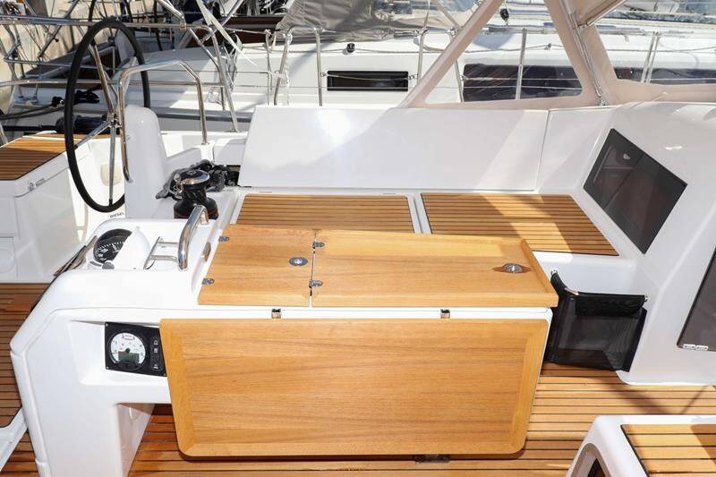 Segelyachten Sun Odyssey 440 Ana