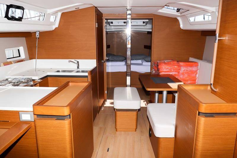 Segelyachten Sun Odyssey 440 Ana