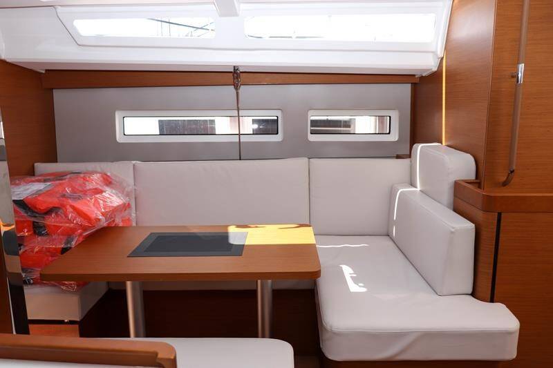 Segelyachten Sun Odyssey 440 Ana