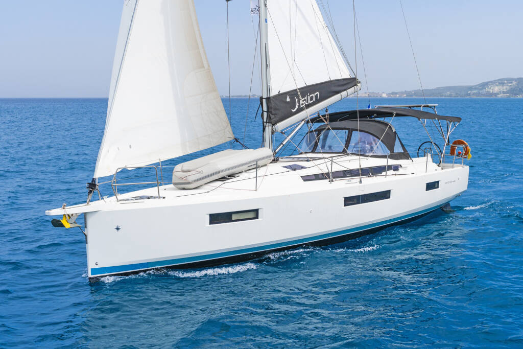Sailing yacht Sun Odyssey 440 Lefkippi 