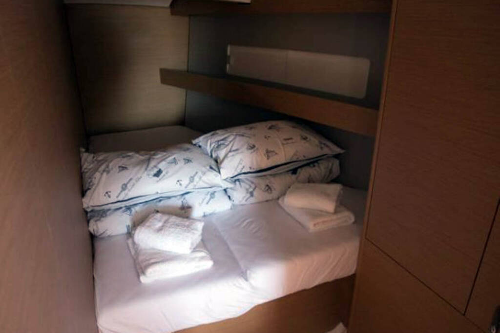 Sailing yacht Sun Odyssey 440 Capella 