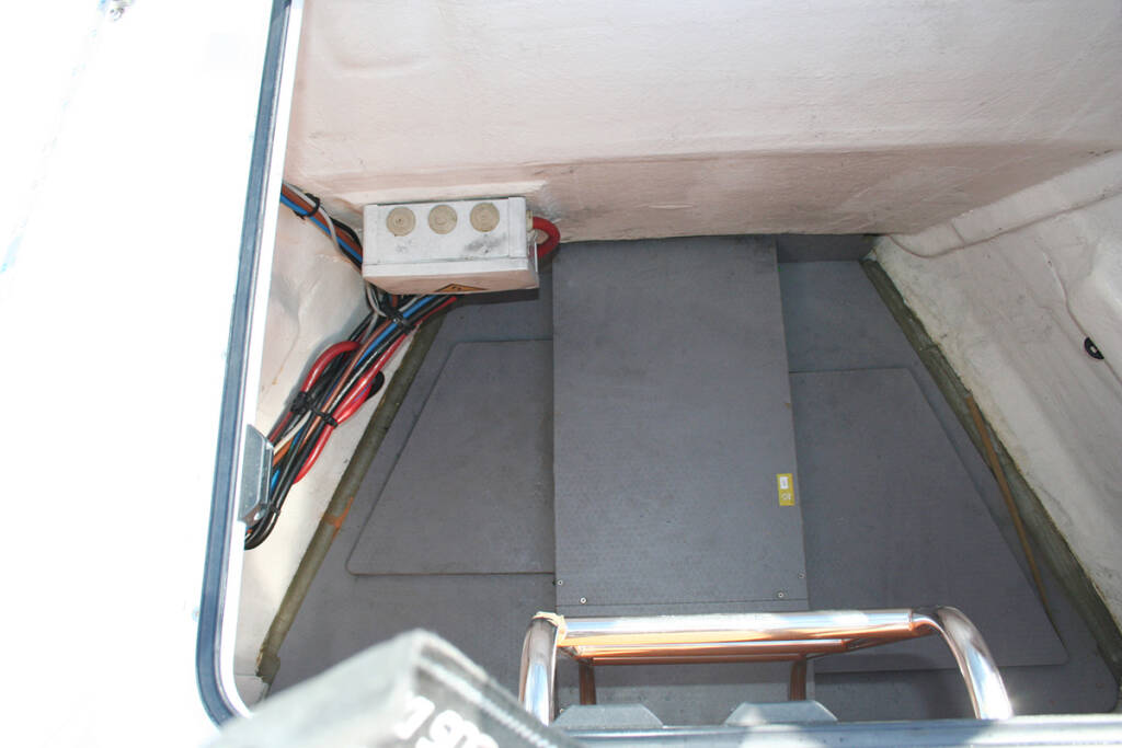 Sailing yacht Sun Odyssey 440 Modesty